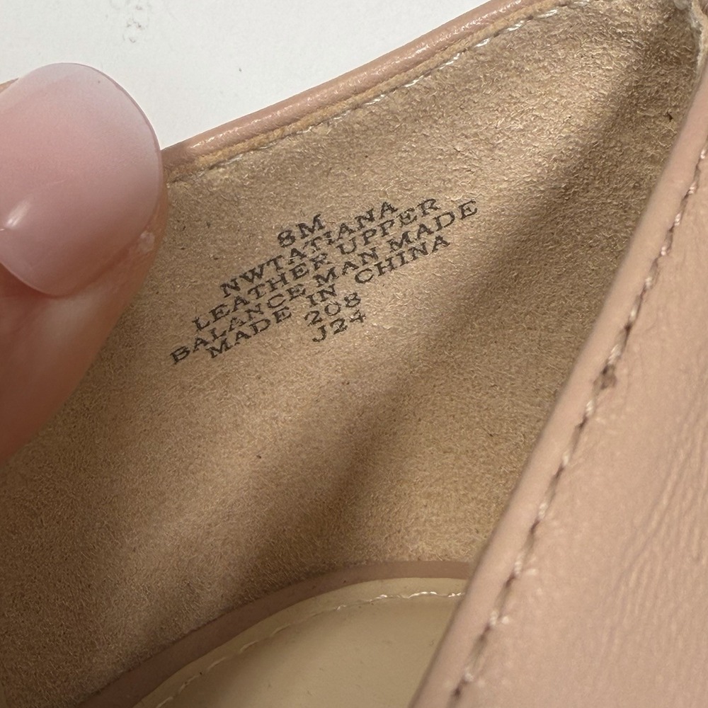 Nine West Women's Nude Leather Pumps 8 Pointed Toe Classic - Picture 7 of 9